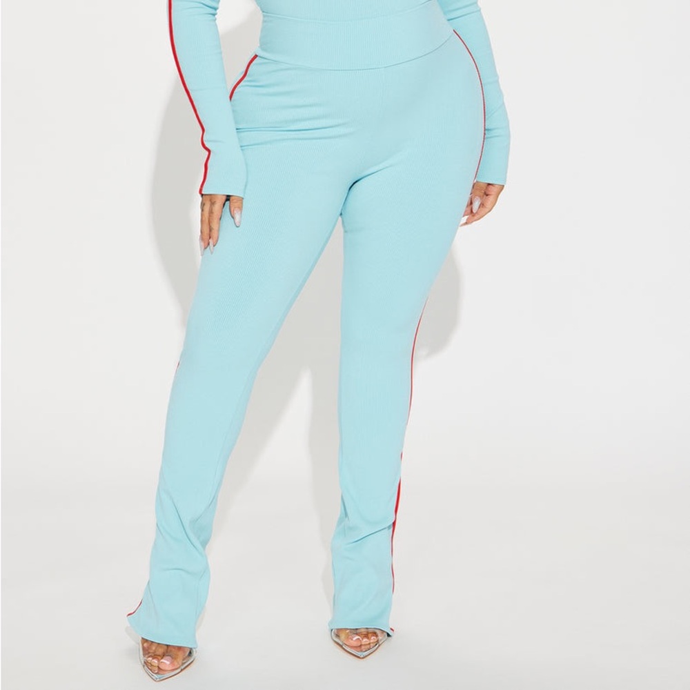 🆕 Fashion Nova Tyla Snatched Bodysuit/Pants Turquoise/Red 2-Piece Combo 2X - Picture 5 of 6